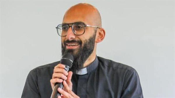 تحذيرات من تصاعد سياسة الاحتلال ضد رجال الدين والكنائس والتضييق على حرية العبادة في فلسطين