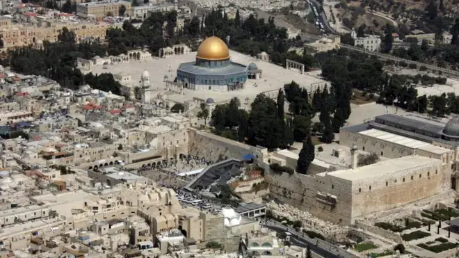 مجلس الإفتاء الأعلى يرفض مشروع قانون الاحتلال للحد من الأذان في المساجد