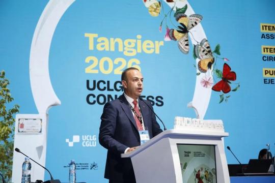 رئيس بلدية الخليل يتسلم رئاسة منظمة المدن المتحدة والبلديات في الشرق الأوسط وغرب آسيا