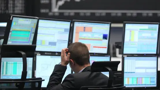 المؤشر الأوروبي يخسر 0.6% خلال الأسبوع وفاينانشال تايمز وداكس يتراجعان بأكثر من 1%