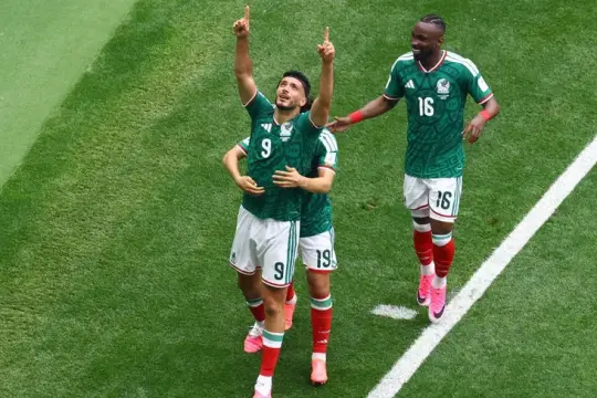 فيديو: في افتتاح أحمر .. المكسيك تستهل كأس العالم بفوز مريح على جنوب أفريقيا