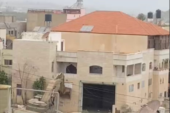 قوات الاحتلال تواصل سياسة الهدم في الضفة الغربية وتستهدف منازل ومنشآت زراعية