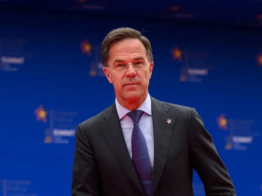 مارك روته يؤكد استمرار المظلة النووية الأميركية رغم انتقادات ترامب للحلفاء