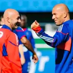 زيدان يعلن جهازه الفني مع منتخب فرنسا ويستعين ببيتوني وبارتيز