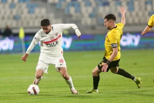 عدي الدباغ يتصدر هدافي الدوري المصري ويقود الزمالك لفوز عريض