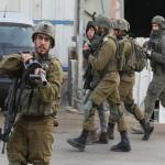 الاحتلال يعتقل عددا من المواطنين بينهم عمال من غزة وسط مدينة طولكرم وسلفيت