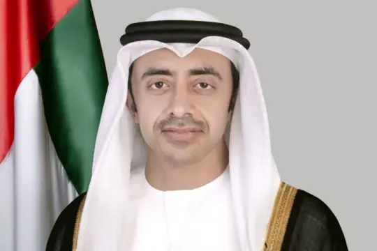عبد الله بن زايد يتباحث هاتفياً مع لافروف مستجدات الأوضاع في الشرق الأوسط والعلاقات الثنائية