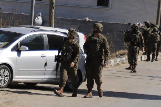 العدوان الإسرائيلي على الخليل لليوم التاسع.. آلاف المهجرين واعتقالات وهدم منازل وتشديد