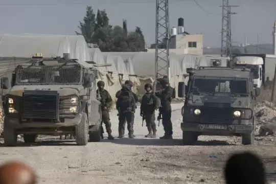 طوباس وجنين في عين التصعيد: مداهمات وهدم وحظر تجول وسط أزمة إنسانية متفاقمة