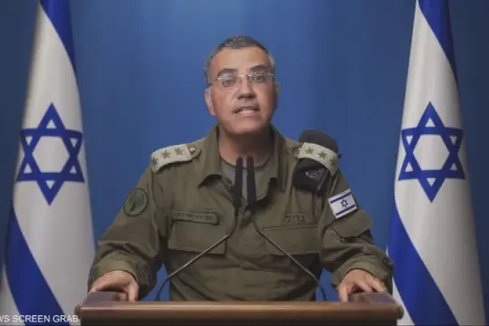 أفيخاي أدرعي يغادر منصبه بعد 20 عامًا ناطقًا بلسان جيش الاحتلال