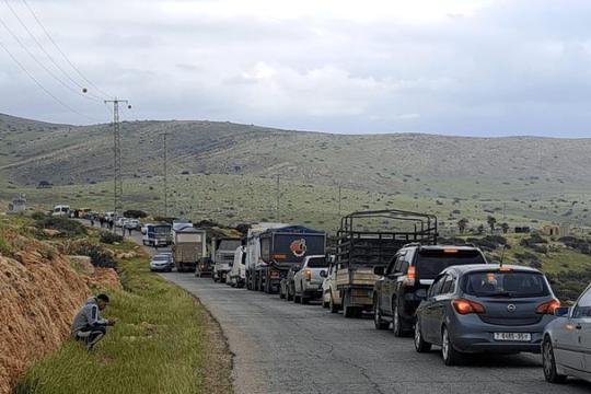 الاحتلال يعطّل وصول المعلمين إلى مدارس الأغوار ويشلّ العملية التعليمية