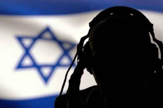 للحصول على معلومات استخبارية.. "إسرائيل" تحذر صحفييها من اختراقات إيرانية لهواتفهم