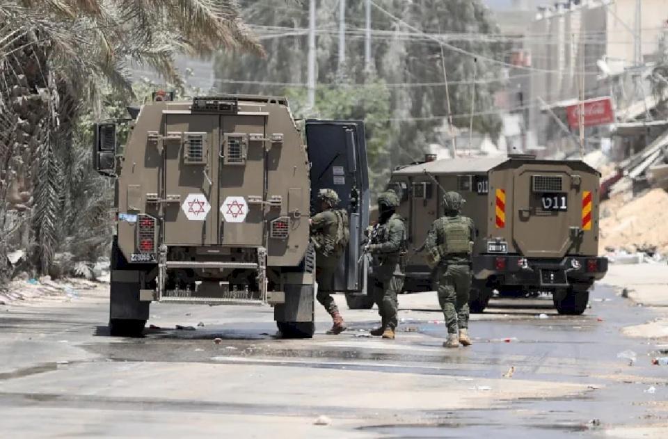 انتشار عسكري وإطلاق قنابل الغاز المسيل للدموع يثير توتراً في القرى دون تسجيل إصابات