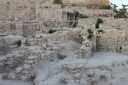 محافظة القدس تصدر بياناً حول مزاعم إسرائيل اكتشاف آثار يهودية حول الأقصى