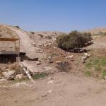 الاحتلال يدمّر خطوط مياه ويجرّف محاصيل زراعية بالأغوار