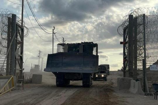جيش الاحتلال يبدأ الانسحاب من قطاع غزة