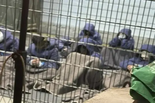 عزلة ممنهجة: كيف يستخدم الاحتلال منع الزيارات للتغطية على جرائمه ضد الأسرى؟