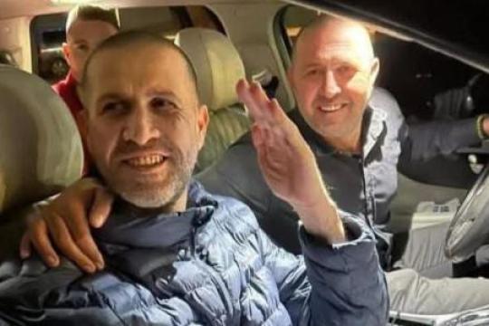 الإفراج عن الأسير محمد البرغوثي بعد عامين في سجن النقب