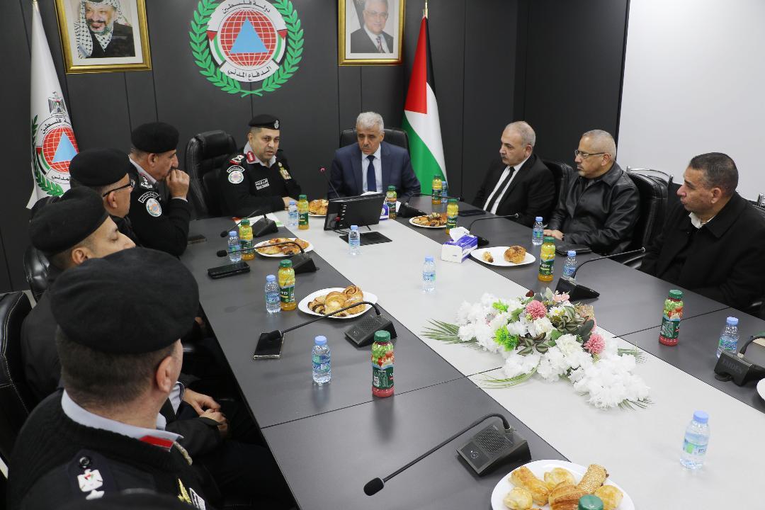 الاجتماع يركز على تقييم المخاطر وتعزيز إجراءات السلامة العامة للطلبة والمعلمين