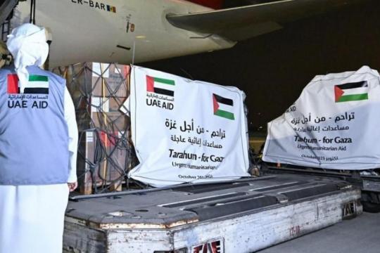 "فلسطين تحب الإمارات".. غزة تحتفي بالدعم الإماراتي بعد 1000 يوم من العطاء