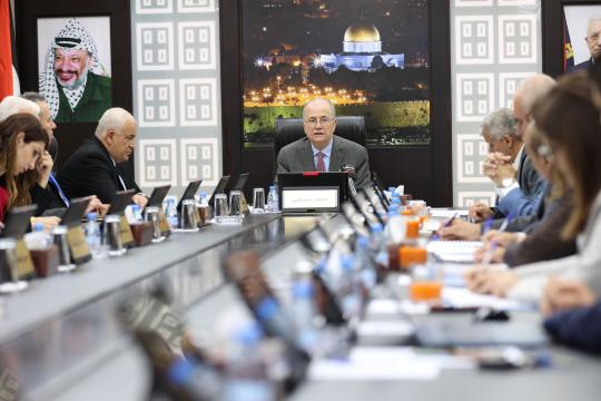 الحكومة الفلسطينية تطالب بضرورة الانتقال إلى المرحلة الثانية من وقف إطلاق النار