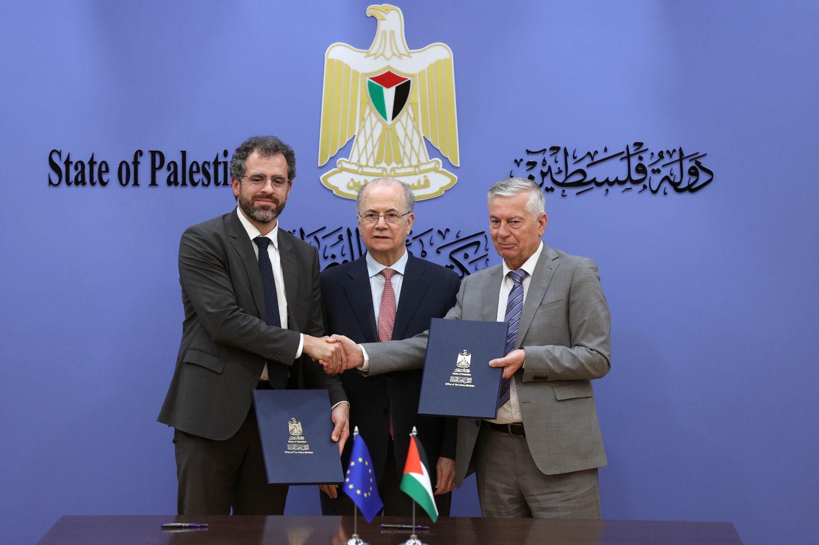 الحكومة الفلسطينية تسعى لتعزيز الاستثمار الصناعي وخلق فرص عمل عبر حوافز مالية وغير مالية