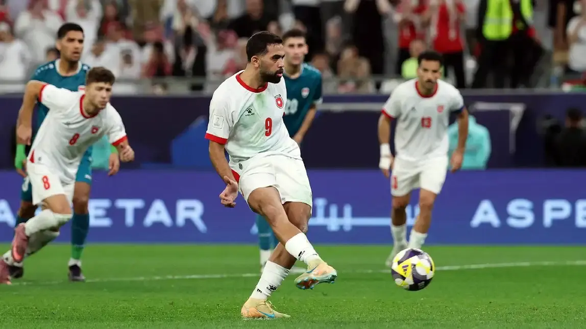 الأردن يُقصي العراق ويتأهل لنصف نهائي كأس العرب 2025