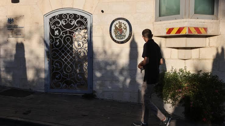 ردًا على عقوبات المستوطنات.. إسرائيل تأمر بإغلاق القنصلية البريطانية بالقدس
