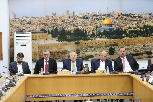 وزارة الاقتصاد والقطاع الخاص تثبت أسعار السلع الغذائية لشهر نيسان