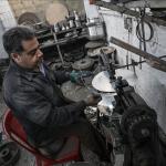 القطاع الصناعي في غزة يواجه انهيارًا غير مسبوق: خسائر فادحة وتعطل شبه كامل للإنتاج