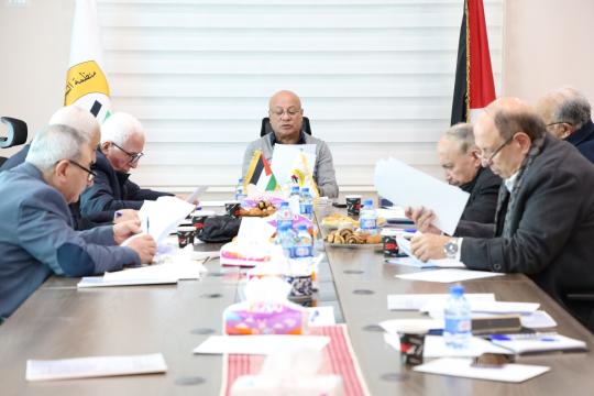 اللجنة التنفيذية لمنظمة التحرير تحذر من انهيار مالي يهدد وكالة "الأونروا" وحقوق موظفيها