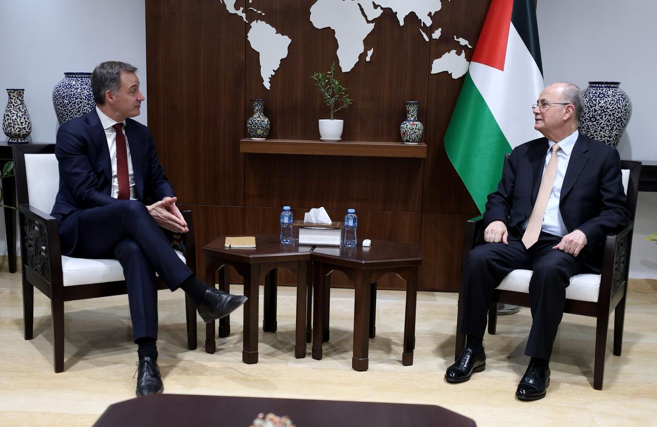 تأكيد أولوية إزالة الركام وتوفير الإيواء المؤقت وتعزيز الشراكة مع UNDP لدعم التعافي والتنمية