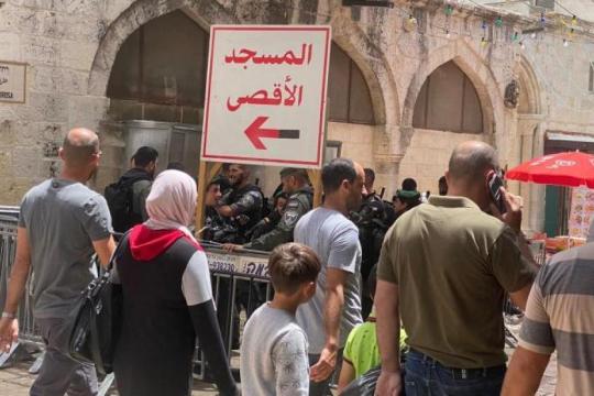 أهالي الداخل يتوافدون إلى المسجد الأقصى ضمن حملات الرباط