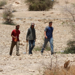 اعتداءات متجددة تطال الأهالي والمتضامنين الأجانب في المغير