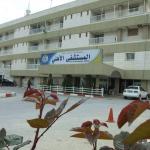 الاحتلال يطلق قنابل الغاز صوب المستشفى الأهلي ويغلق طرقًا في الخليل