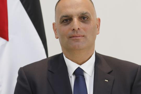 الاحتلال يمنع وزير شؤون القدس أشرف الأعور من دخول الضفة الغربية لمدة 6 أشهر