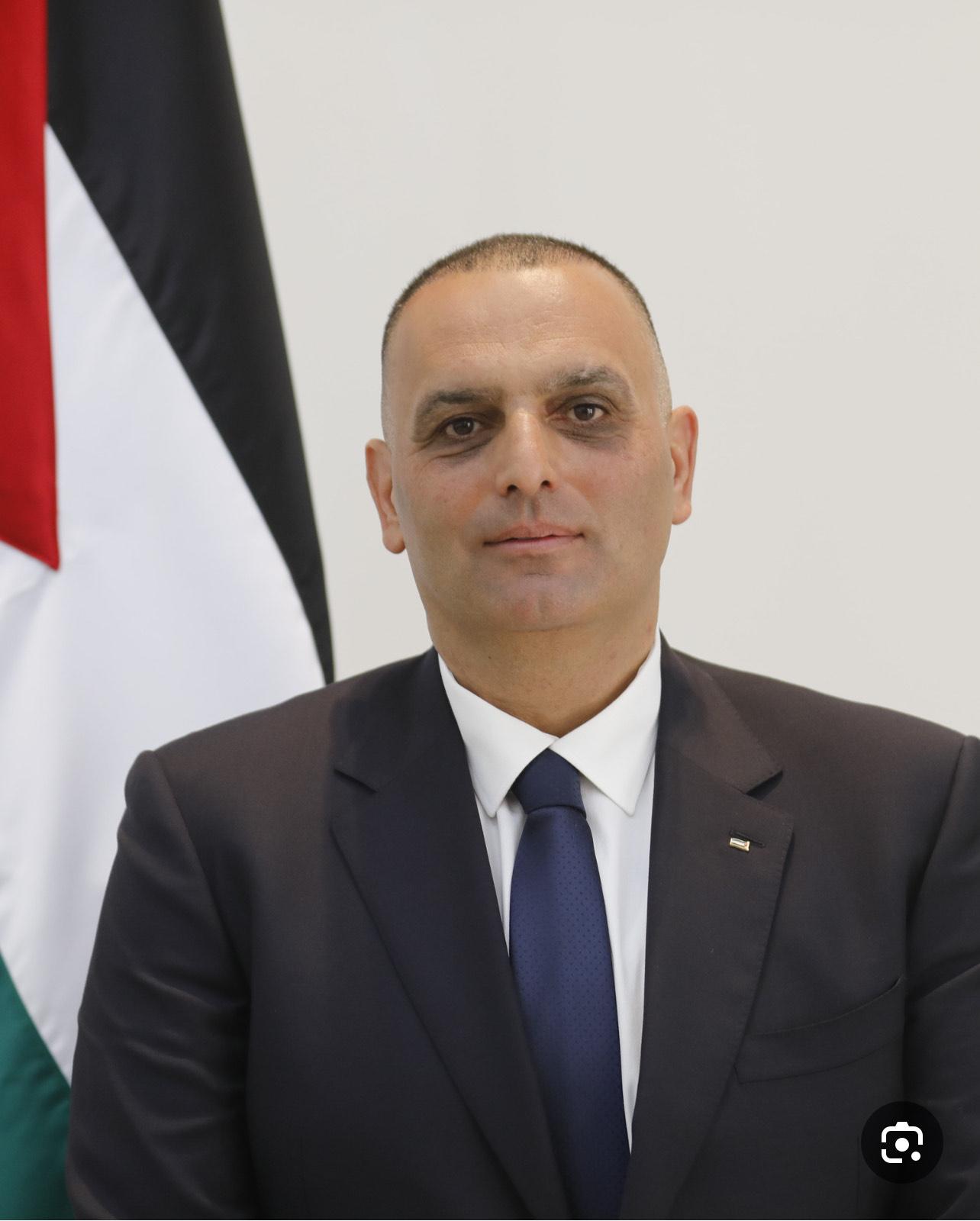 القرار يأتي عقب استدعائه للتحقيق في مركز المسكوبية ويُعد تصعيدًا ضد القيادات المقدسية