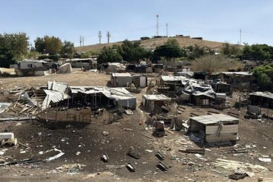 مستوطنون يمهلون 47 عائلة في الرأس الأحمر لإخلاء مساكنها