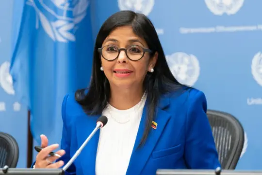 الرئيسة الموقتة لفنزويلا تدعو واشنطن لعلاقة متوازنة قائمة على التعاون