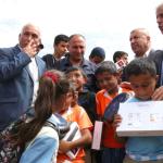 التربية تنظم وقفة دعم لطلبة أم الخير في مسافر يطا وسط انتهاكات تعيق وصولهم للمدارس