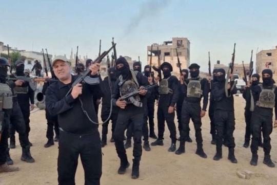 هآرتس: الجيش الإسرائيلي يدعم مليشيات مسلحة في غزة.. وضابط يحذر من تكرار «صبرا وشاتيلا»
