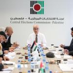 لجنة الانتخابات تبحث مع الفصائل الاستعدادات الجارية للانتخابات المحلية 2026