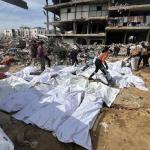 انتشال جثامين 13 شهيدًا اليوم من تحت الأنقاض في مناطق متفرقة من القطاع