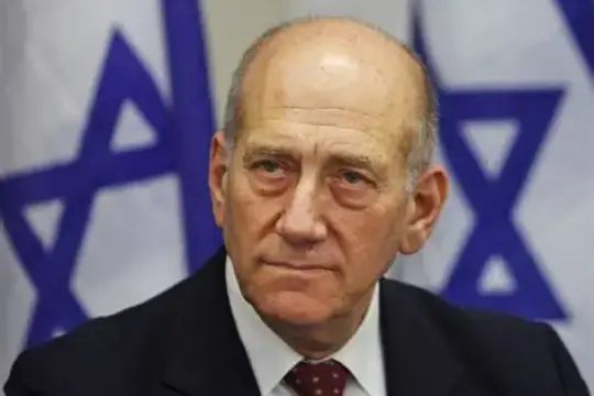 بتهمة ارتكابه جرائم حرب بالرصاص المصبوب.. "هند رجب " تتقدم بشكوى ضد أولمرت