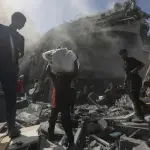 استشهاد 3 فلسطينيين بينهم طفلة في قصف إسرائيلي على دير البلح ومدينة غزة