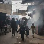 الغارديان: إسرائيل تسمح لتجار غزة باستيراد سلع ذات استخدام مزدوج  محظورة على منظمات الإغاثة