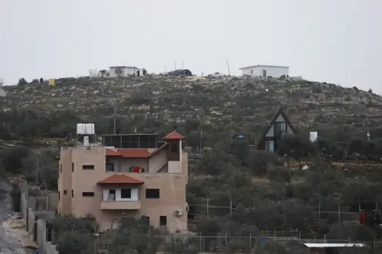 سلطة الأراضي تُصادق على 22 حوضاً بالضفة
