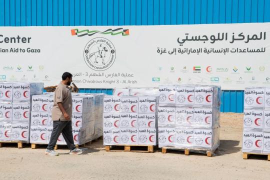 الإمارات تُدخل 60 شاحنة مساعدات إلى غزة ضمن عملية «الفارس الشهم 3»