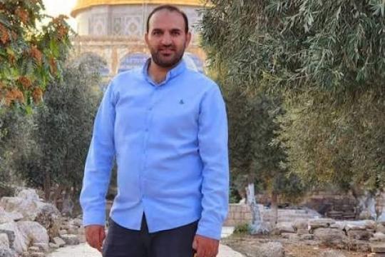 للمرة الثالثة على التوالي.. الاحتلال يجدد الاعتقال الإداري للصحفي أسيد عمارنة