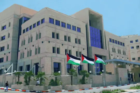 الأزمة المالية في فلسطين.. مشكلة تعمقها المقاصة وبروتوكول باريس الاقتصادي